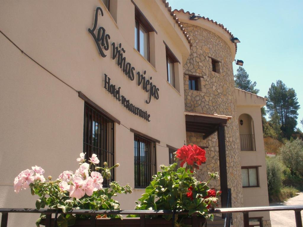 Hotel Restaurante Vinas Viejas Fuentes de Ayódar Екстериор снимка