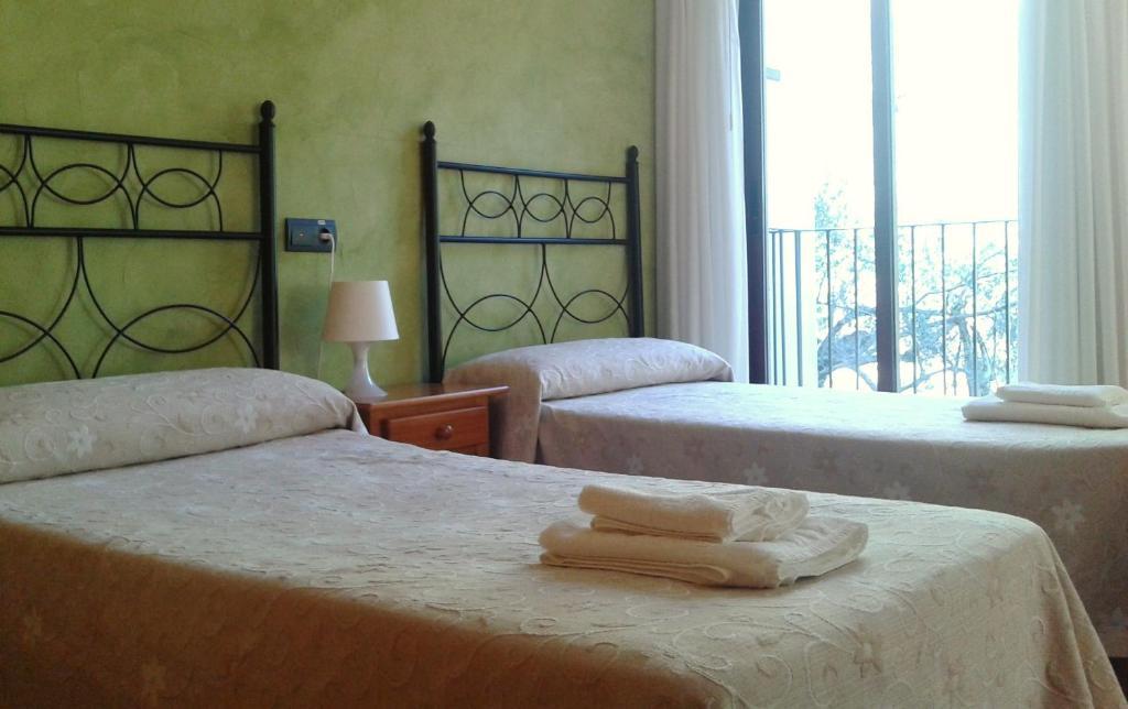 Hotel Restaurante Vinas Viejas Fuentes de Ayódar Стая снимка