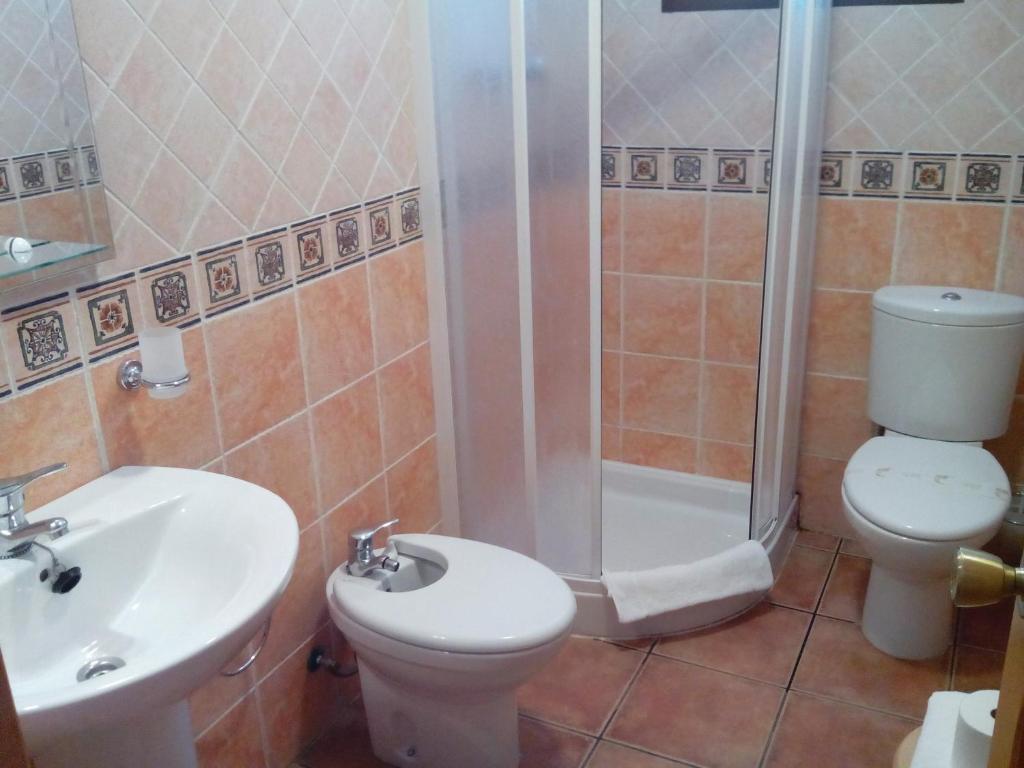 Hotel Restaurante Vinas Viejas Fuentes de Ayódar Екстериор снимка